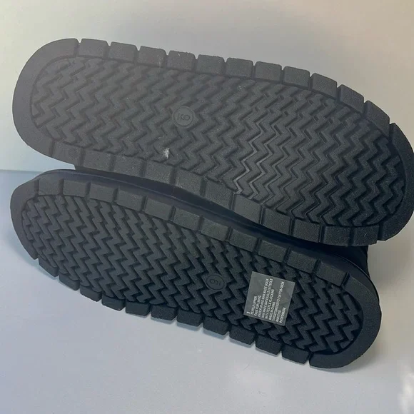 New Women's May Faux Suede Booties Memory Foam Insole Size 9 - Picture 5 of 13